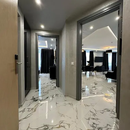 Daire Luxury With Parking Just Steps From The In The Heart Of Burgas! Burgaz