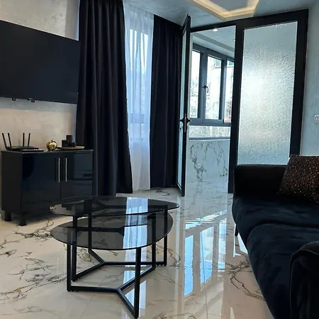 Luxury With Parking Just Steps From The In The Heart Of Burgas! Διαμέρισμα Μπουργκάς