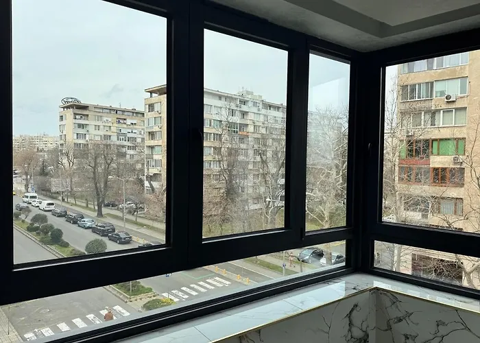 Luxury With Parking Just Steps From The In The Heart Of Burgas! Burgas